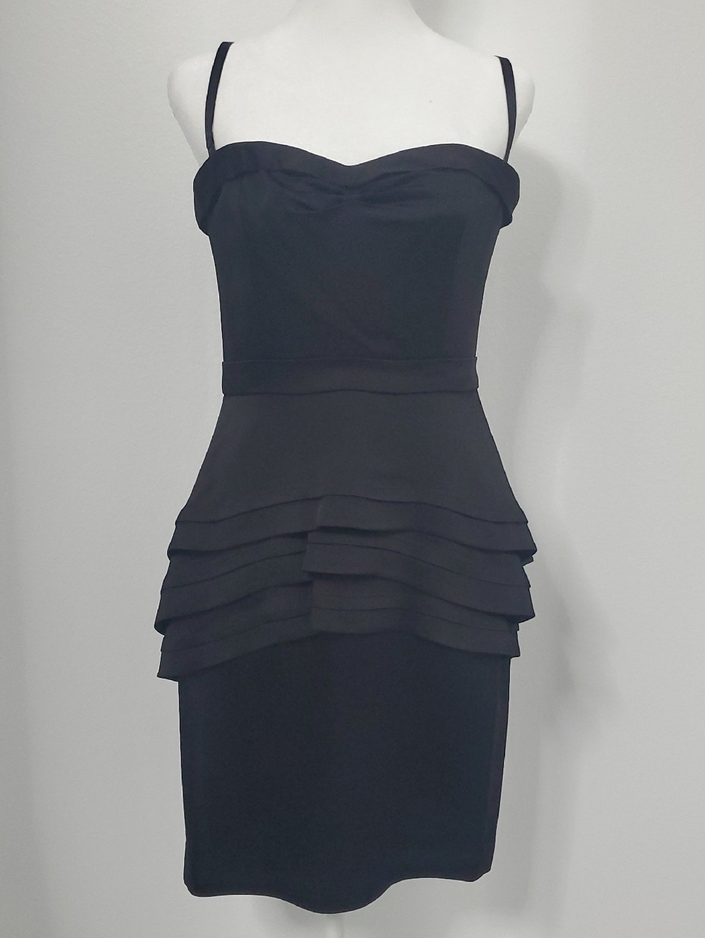 NWT BCBGMaxAzria Aurelia Dress - 8